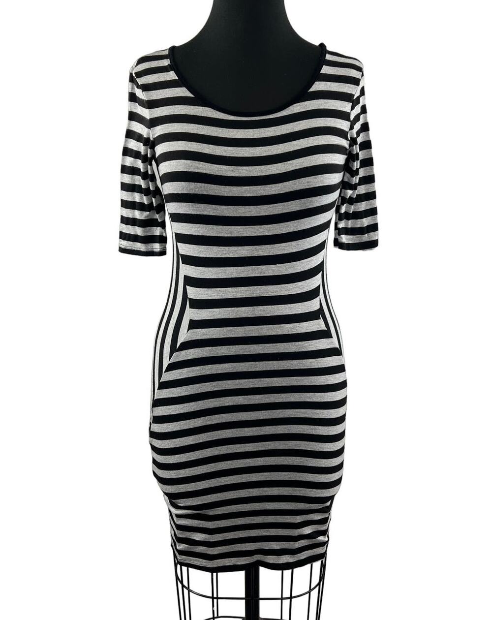 AQUA Womens Gray Black Striped Short Sleeve Illusion Bodycon Mini Dress Size S